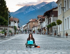 6 Essential Questions to Ask Before Becoming a Digital Nomad