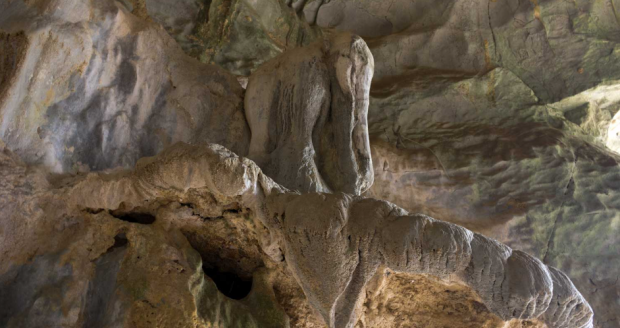 Tham Chang Cave in Laos