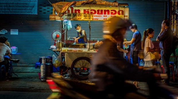 Here's the Cheaper Yet Delish Street Foods in Thailand That You Must Try