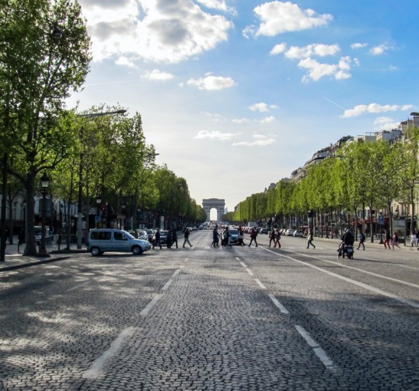 Paris Prepares for 2024 Olympics with Car Traffic Reduction
