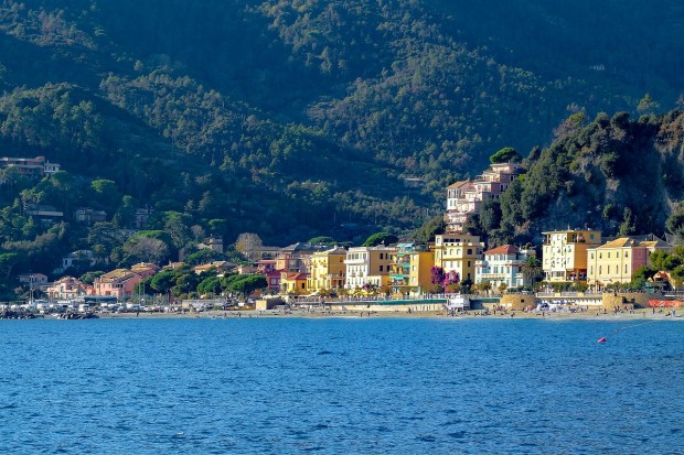 Colorful Villages and Breathtaking Views - What Makes Cinque Terre, Italy So Unique?