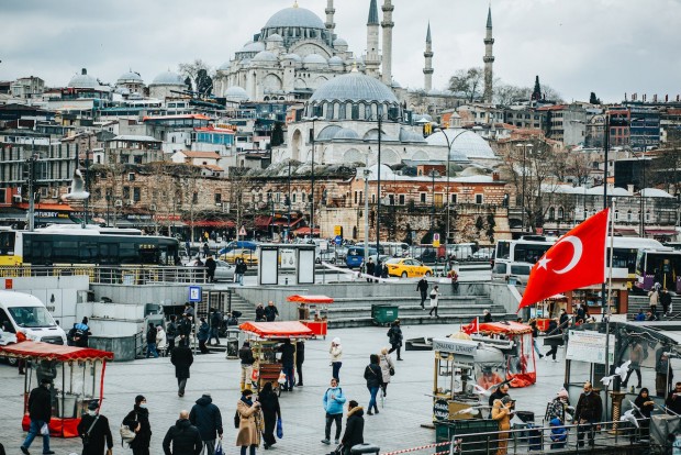 Turkey Sets Sights on $100 Billion Tourism Goal with Record Visitors, Projects