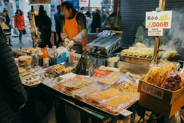 7 Seoul Food Markets That Will Spice Up Your Travel Diary