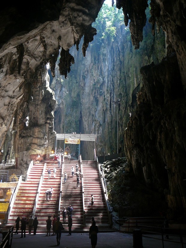 What Makes Batu Caves a Must-Visit Destination for You?