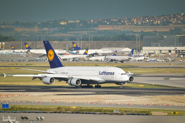 Lufthansa Passengers Face Disruption with 90% Flight Cancellations