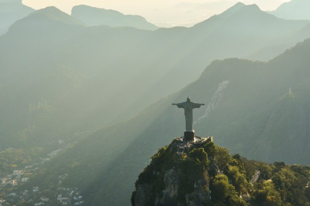 Brazil Reinstates Visa Requirements for American Tourists