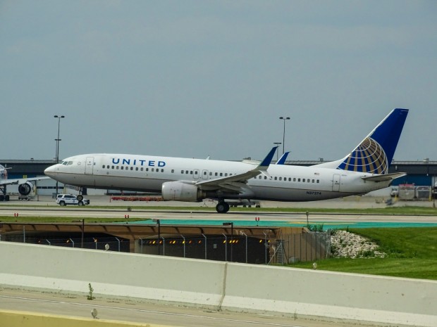 Travel Like a VIP with United Airlines Premier Status Match - Apply Today!