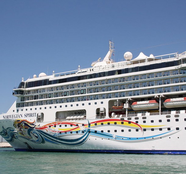 Norwegian Cruise Line Leaves Elderly US Couple Stranded in Spain
