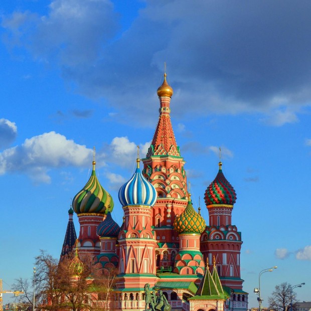 Here's Why St. Basil's Cathedral is More Colorful Than Other Churches