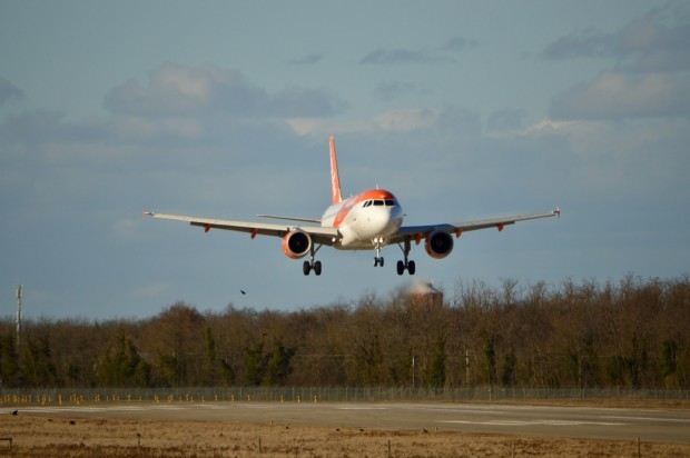 EasyJet to Create 130 Jobs with New Base at London Southend in 2025
