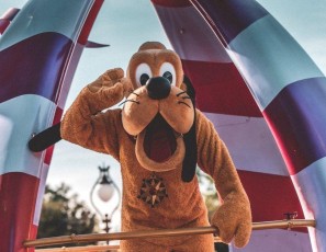 How to Plan a Disney Vacation: 7 Tips You Need to Know