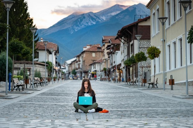 6 Essential Questions to Ask Before Becoming a Digital Nomad