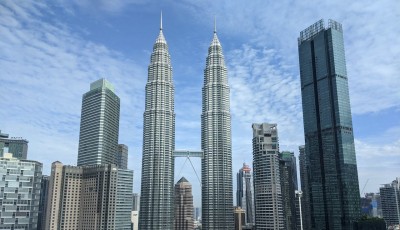 Malaysia Aims High with 27.3 Million Tourist Goal