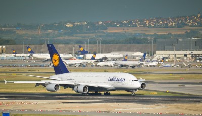 Lufthansa Passengers Face Disruption with 90% Flight Cancellations