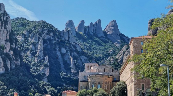How You Can Enjoy Your Leisure Trip in Montserrat, Spain's Sacred Mountain