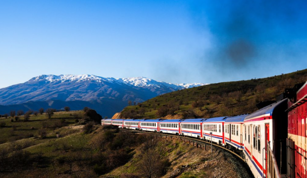 This New Sleeper Train in Turkey Lets You Sleep Your Way Through Ancient Wonders